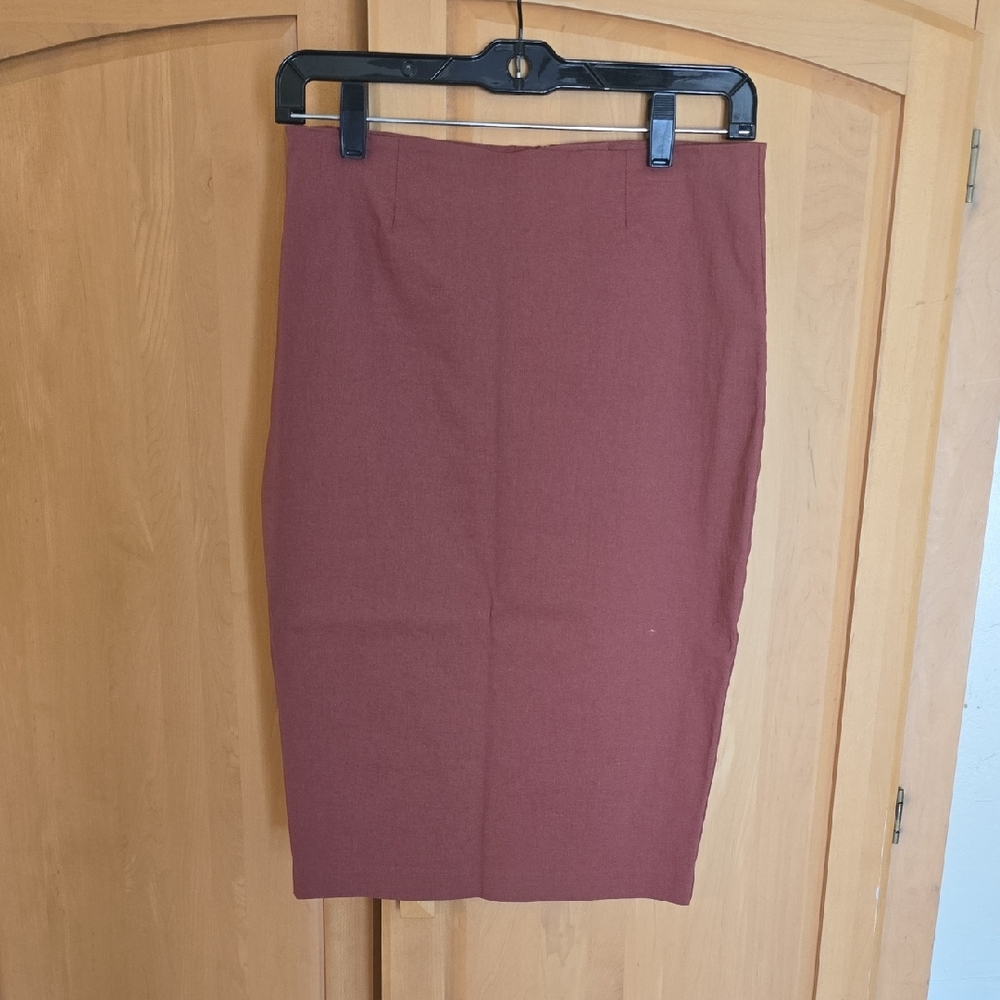Asos Womans Elegant Burgundy Pencil Skirt
